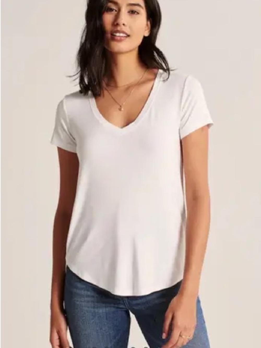 Abercrombie & Fitch Women's V-Neck Short Sleeve Tee - White